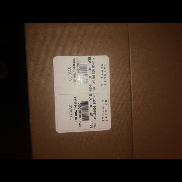 Men’s Burberry shoes - Picture 2 of 4